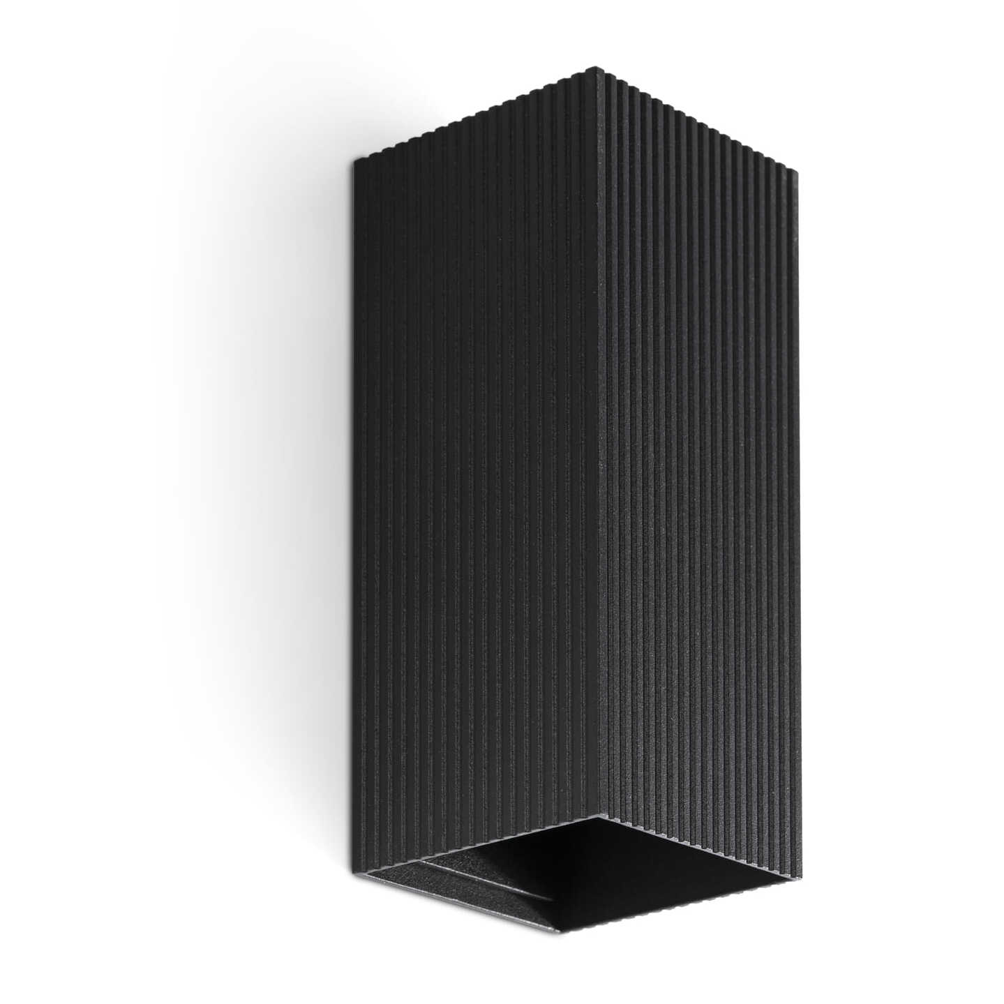 LUNE 2L Applique carré noire cannelée