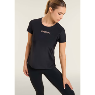 T-shirt tecnica con spacchi laterali e fit regolare