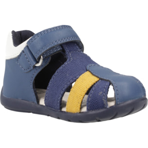 Sandalias Niño de la marca GEOX  modelo B ELTHAN B. C Blue