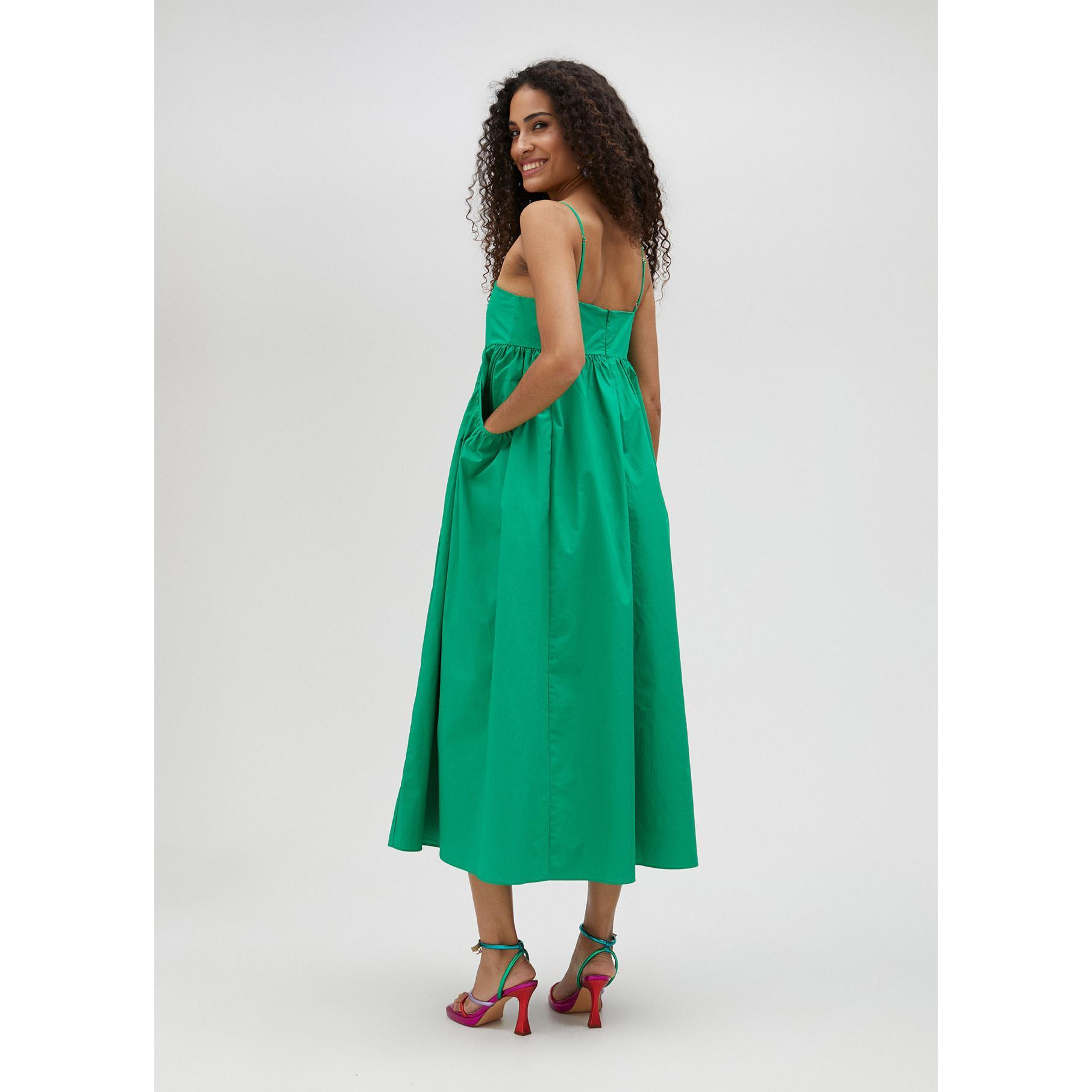 Vestito lungo con spalline sottili