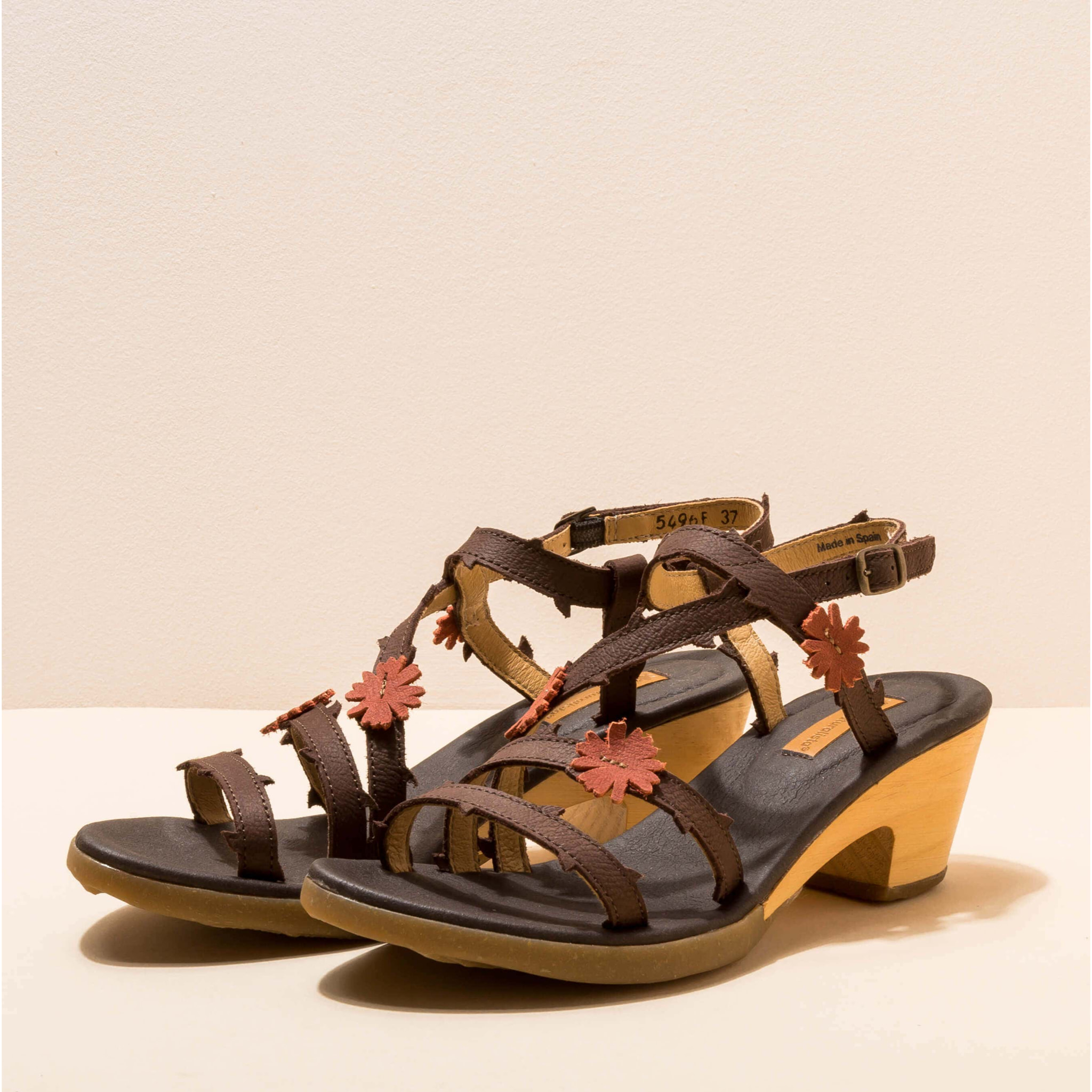 Sandalias con tacón N5496F PLEASANT BROWN / SYLVAN SANDALIA color Brown