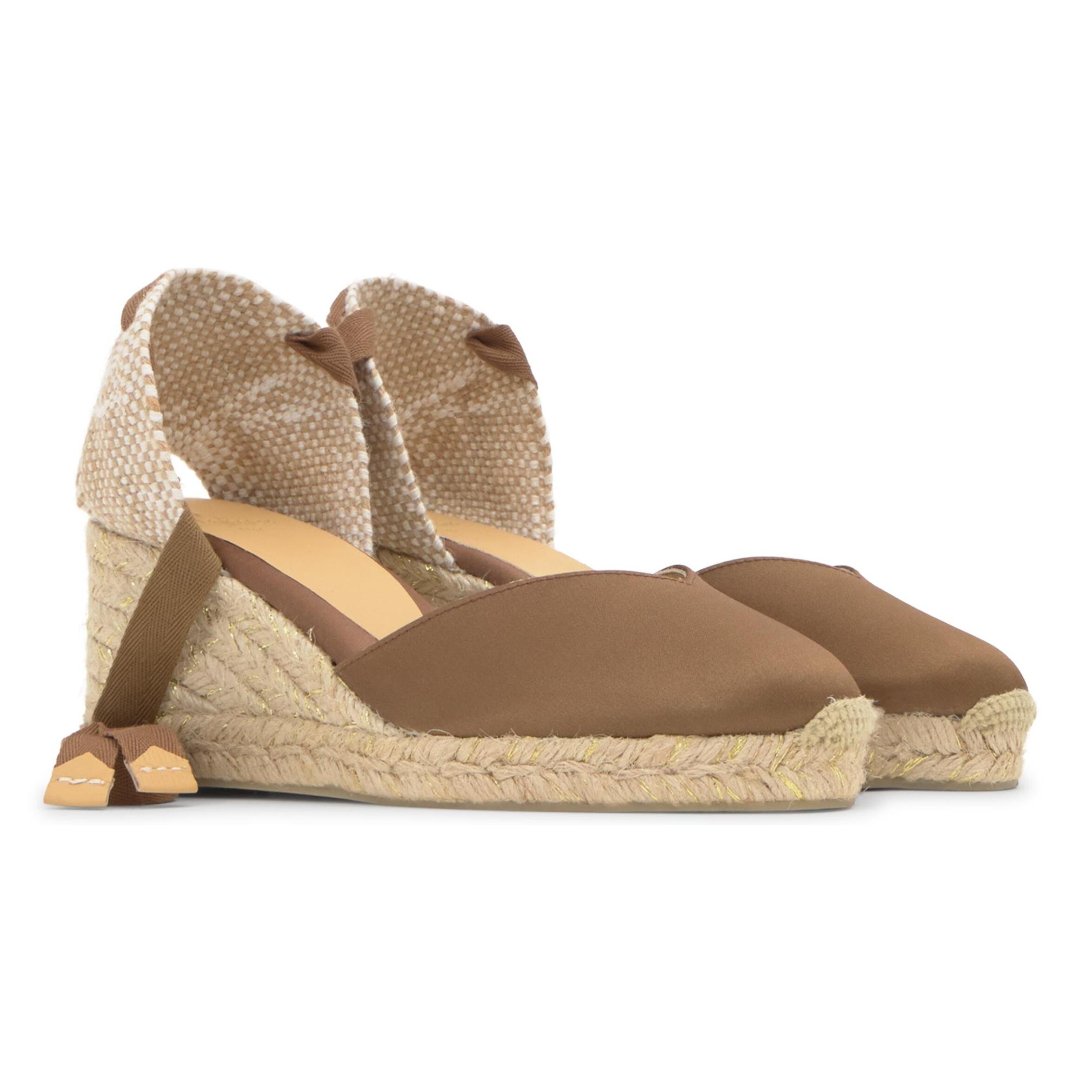 Alpargata Chiara cuña de yute en raso con cintas y escote en V