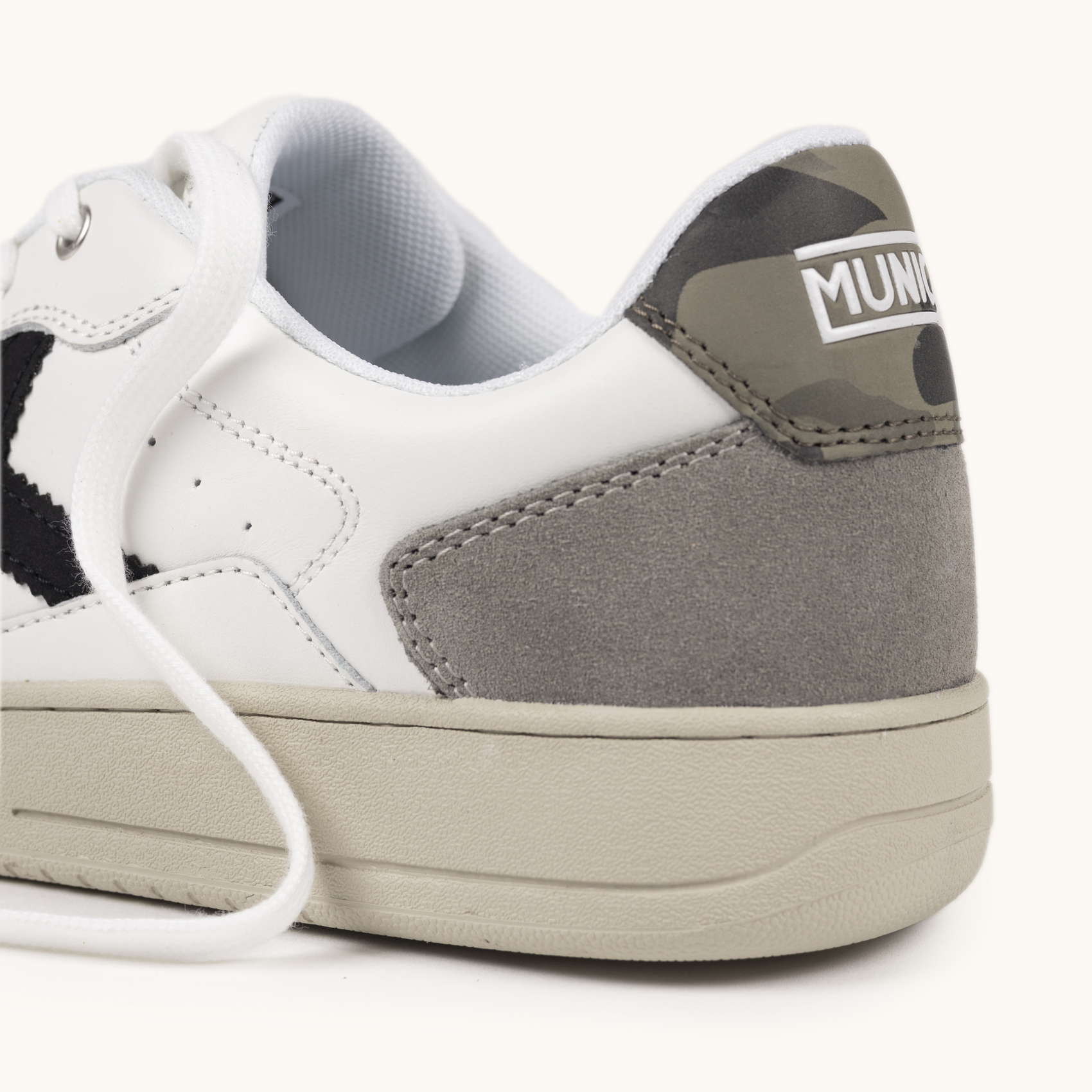 Sneakers Estilo Tenis con Detalle Camuflaje MUNICH LEGIT MAN 116