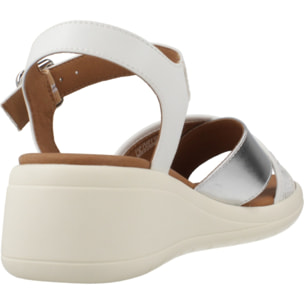 Sandalias Mujer de la marca GEOX  modelo D MELICONIA White