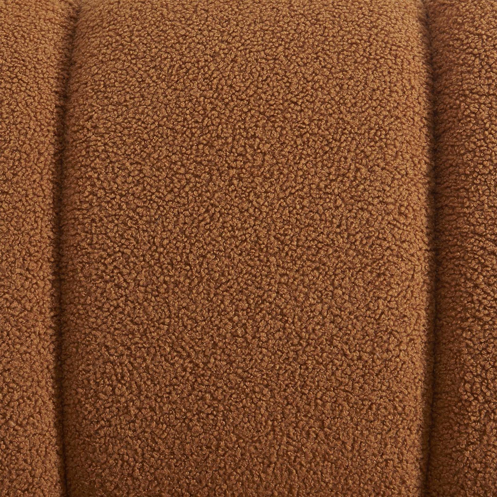 Fauteuil relax pieds arrondis en bois et tissu bouclette camel