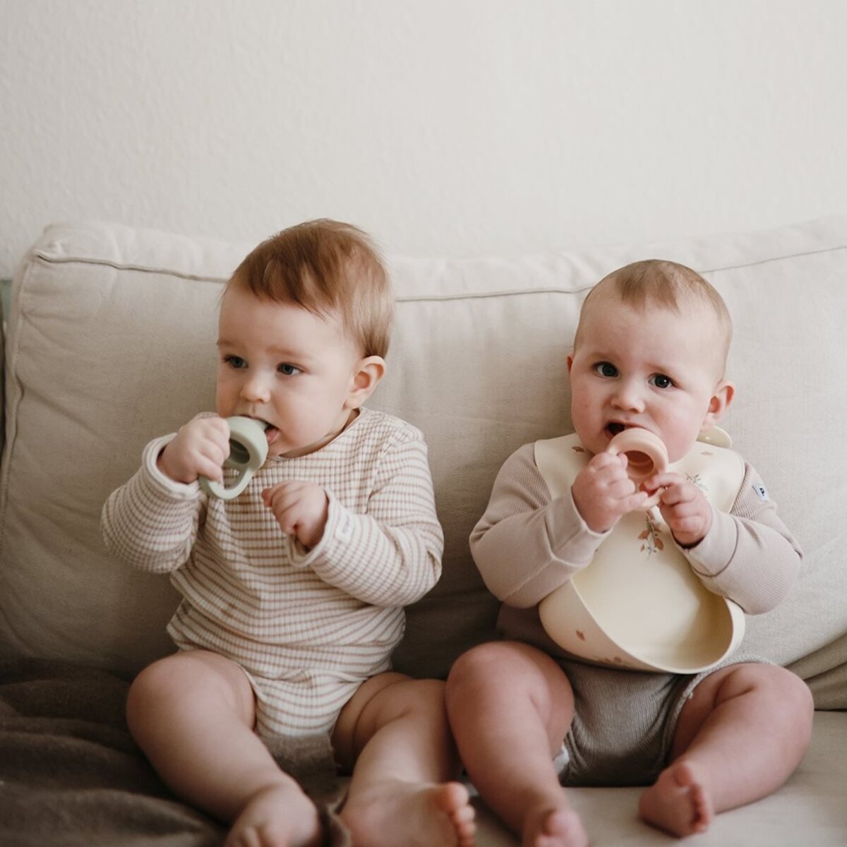 Mushie Pack 2 Alimentadores Silicona Solid