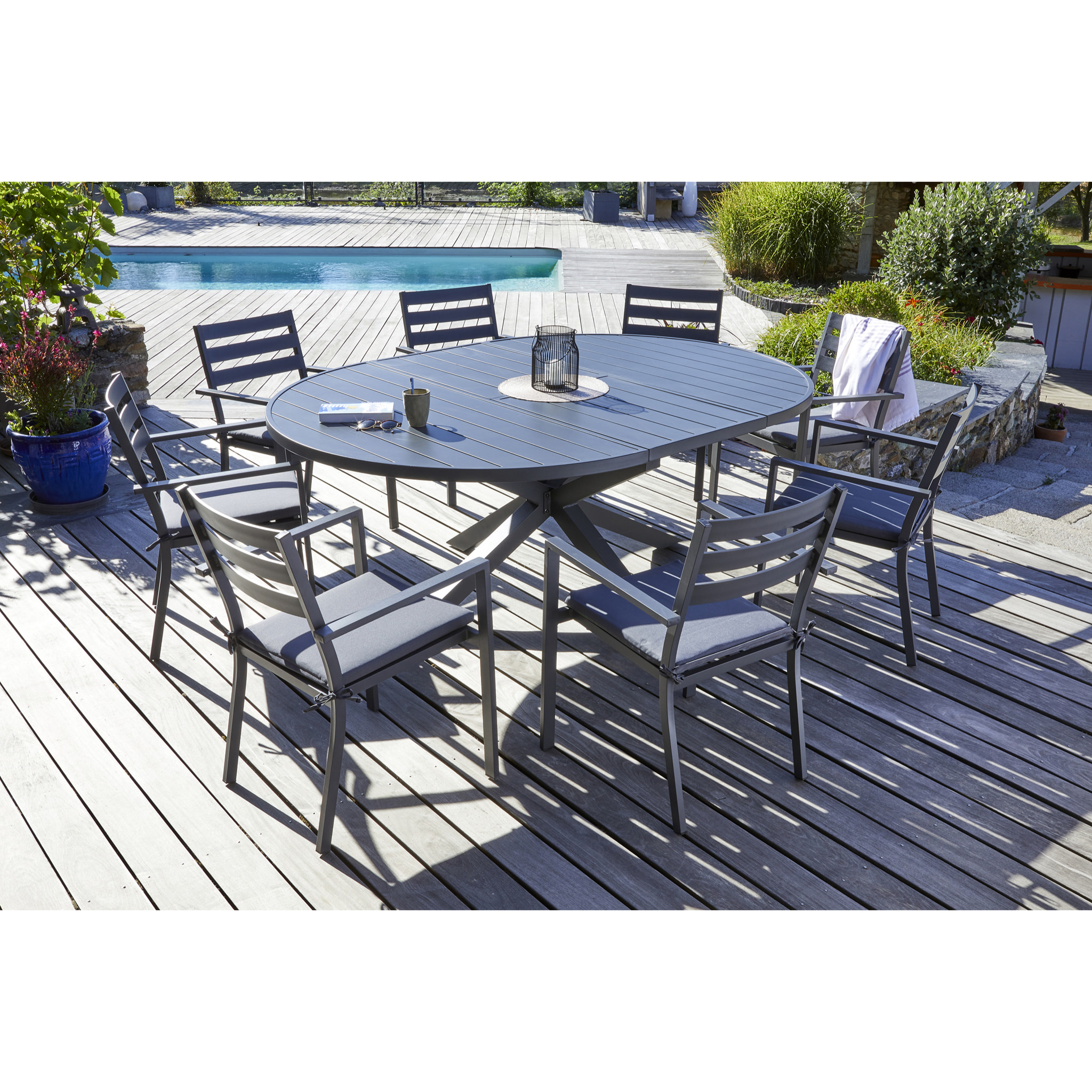 PELOSA - Ensemble repas 8 places en aluminium anthracite avec rallonge papillon