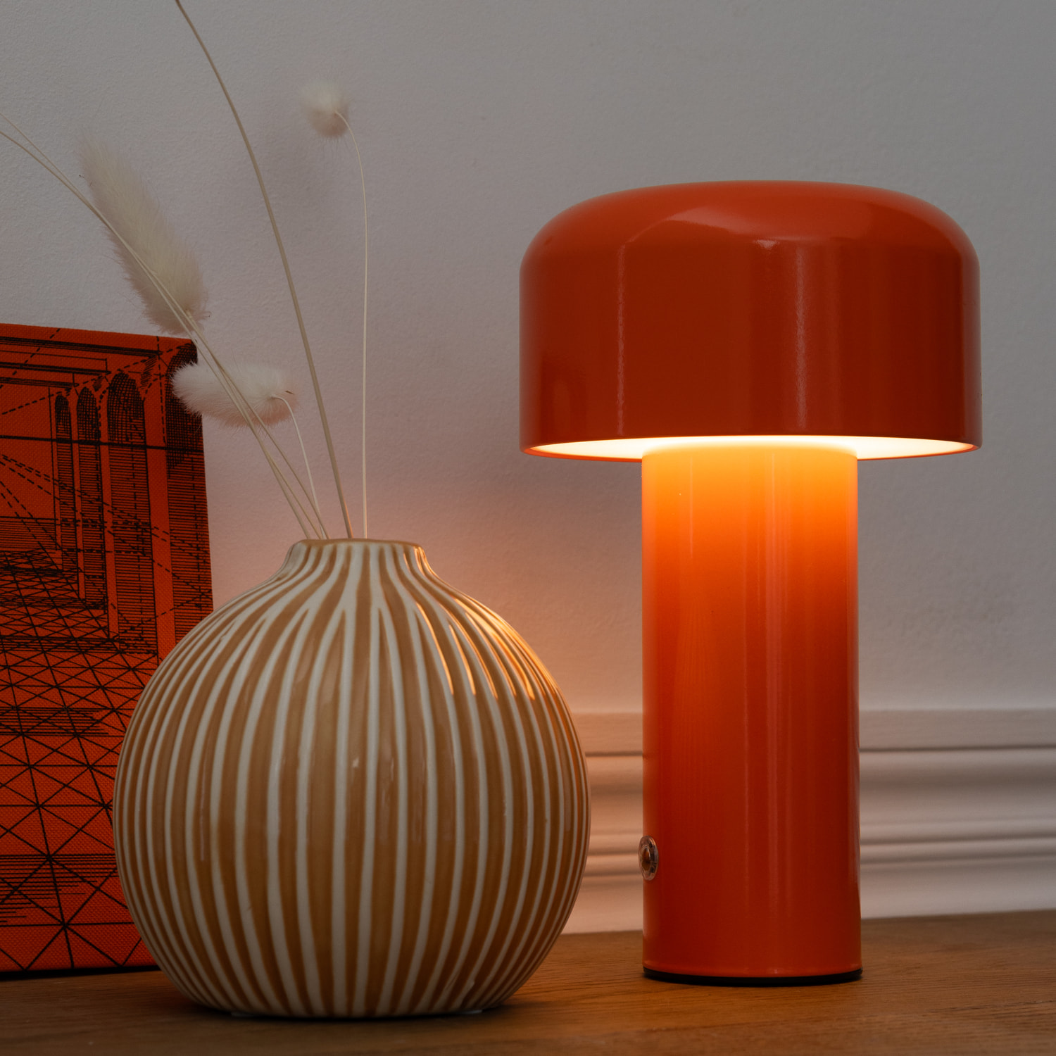 Lampe LED à poser orange MIRA