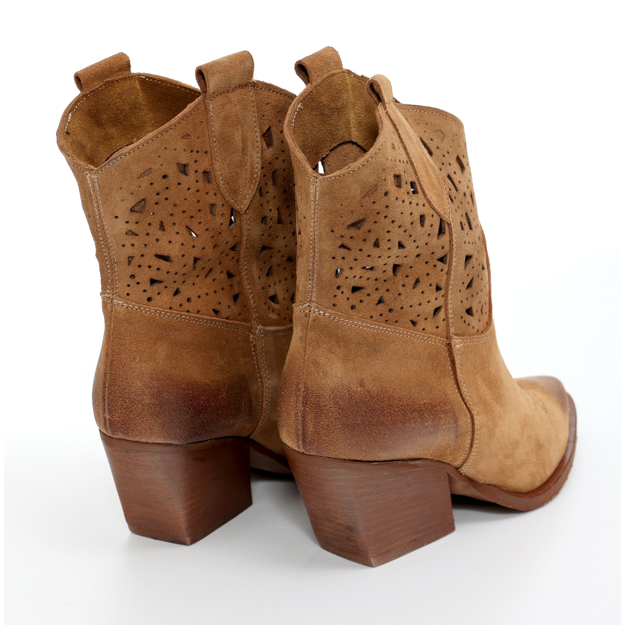 Stivaletti texani in vera pelle scamosciata laserata