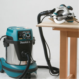 Aspiradora 22L 1050W 220 MBar MAKITA - VC2211MX1
