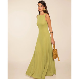 Vestido largo de punto con escote en la espalda