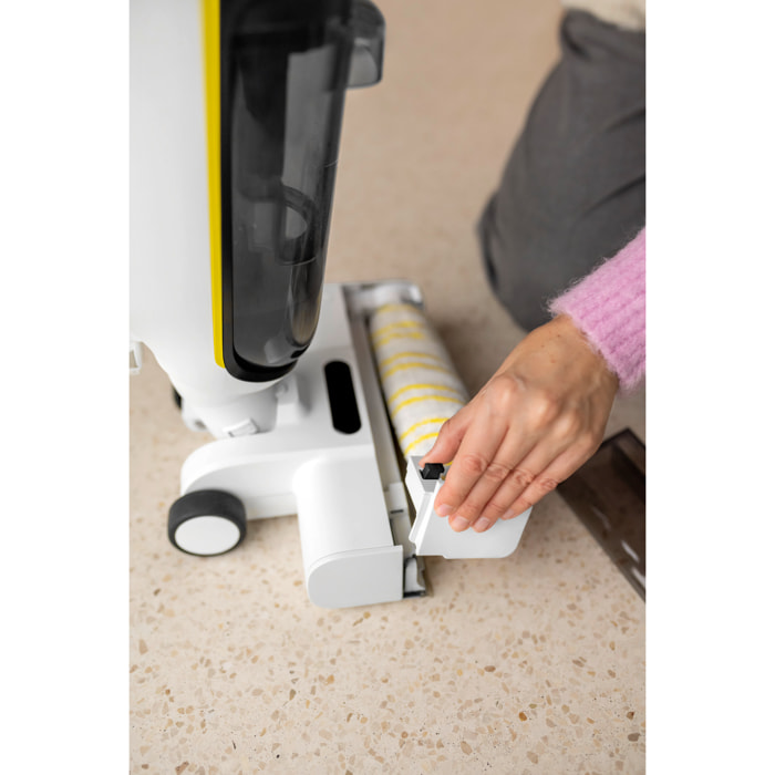 Aspirateur balai laveur sans fil Karcher FCV4 - eau et poussières - 200 m² - aspire lave et sèche