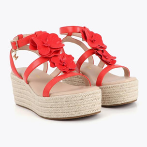 Zeppa con decorazioni floreali