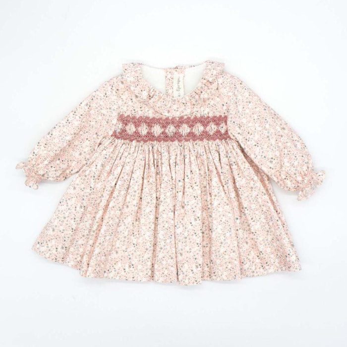 Vestido bordado a mano de florecitas rosa y blanco