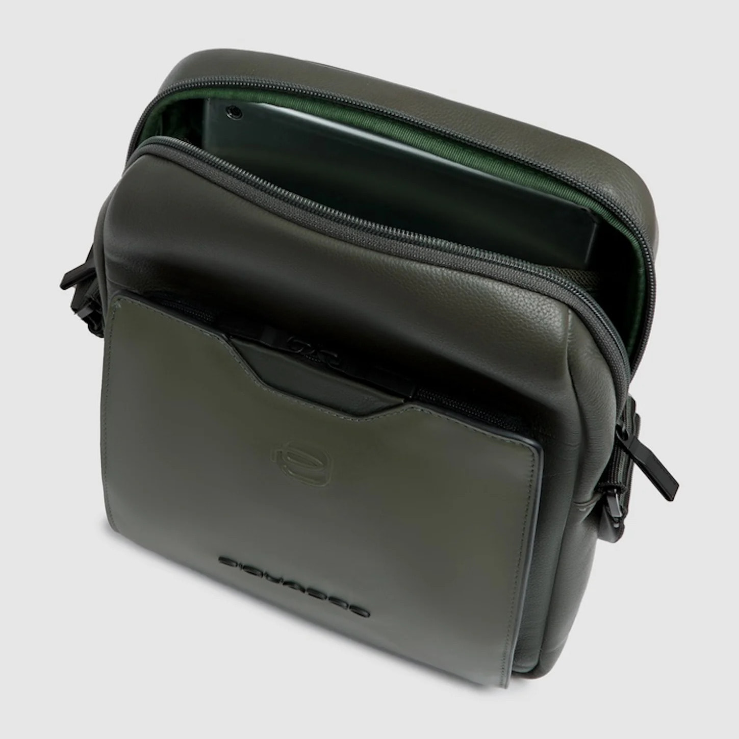 Piquadro Borsello in pelle porta iPad®, schermato con protezione RFID