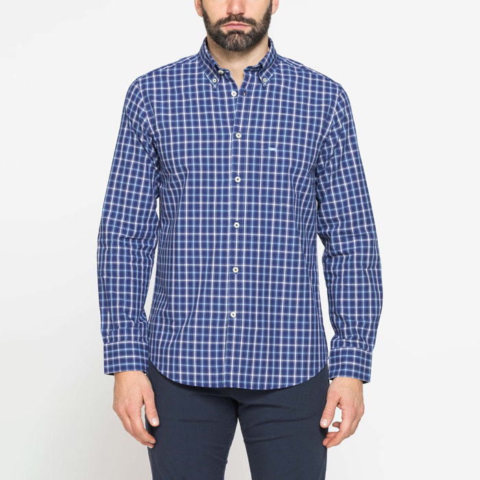 CAMICIA BUTTON-DOWN CON MANICA LUNGA E TASCHINO