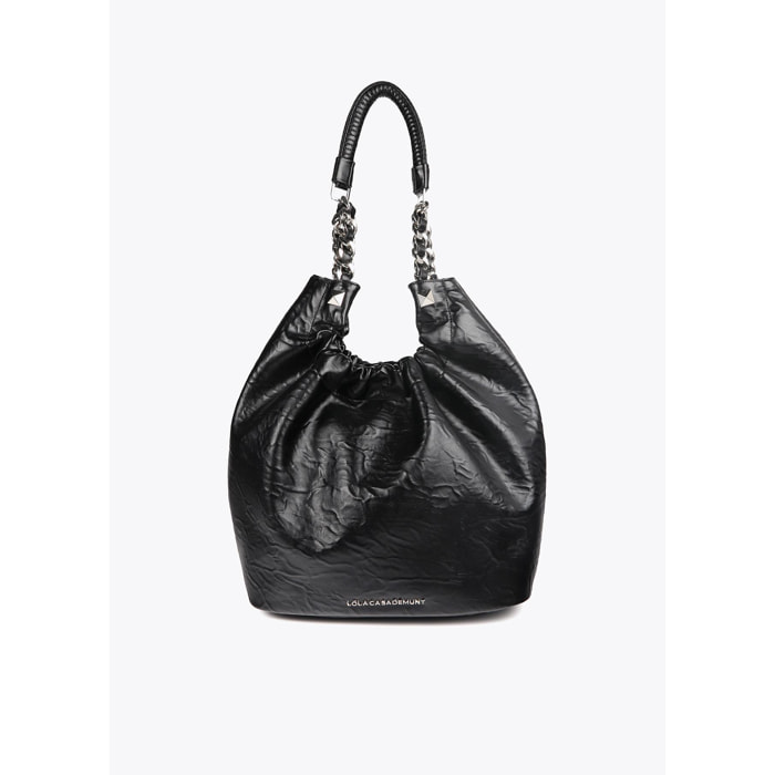 Borsa shopper effetto pelle increspata con dettagli metallici e borchie