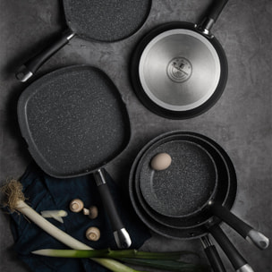 Juego de 2 Sartenes Ø20Ø24cm + Wok de Ø28cm + Sartén Grill 28x28x4,5cm en Aluminio forjado aptas para inducción color Gris MasterPRO