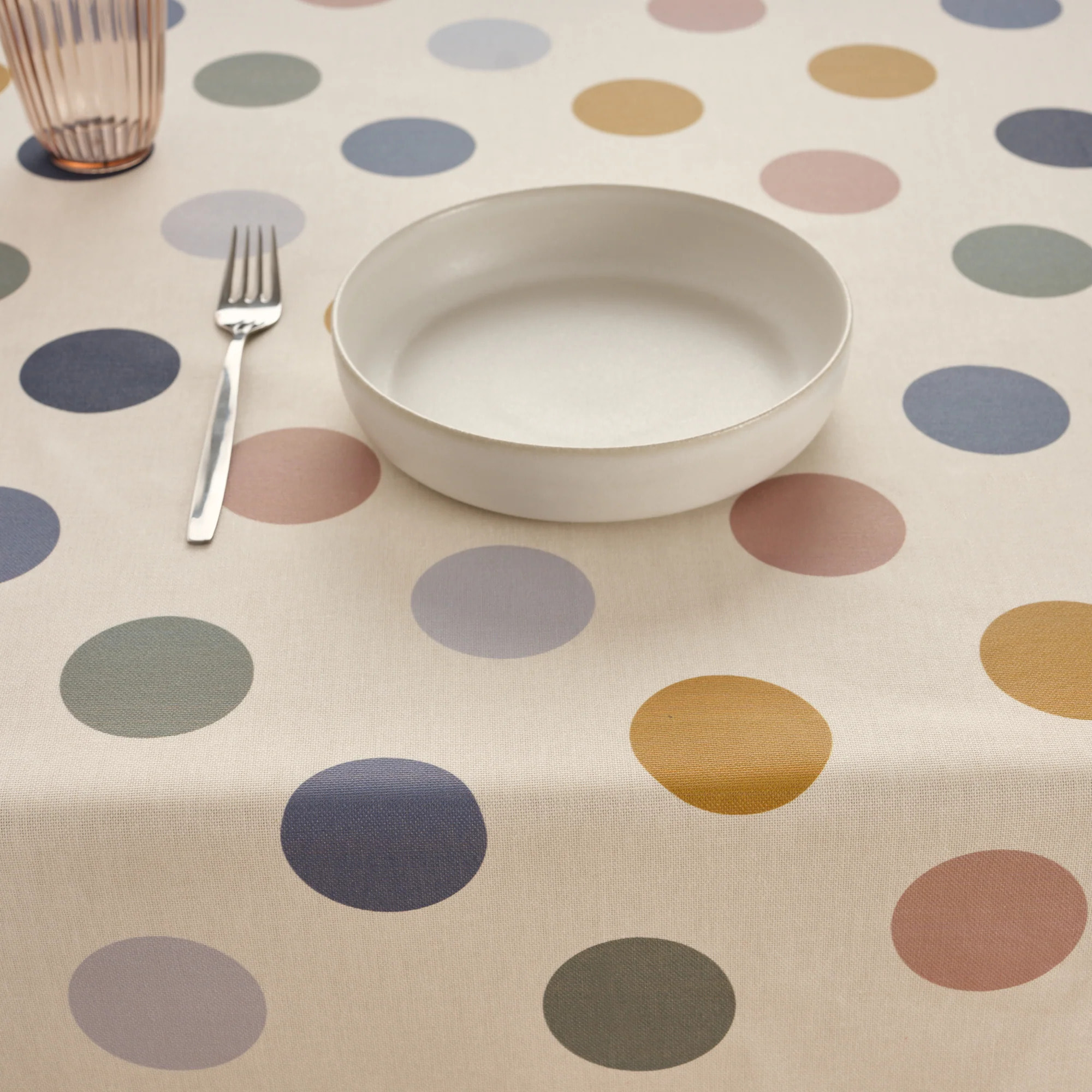 Nappe en résine anti-taches 0120-160