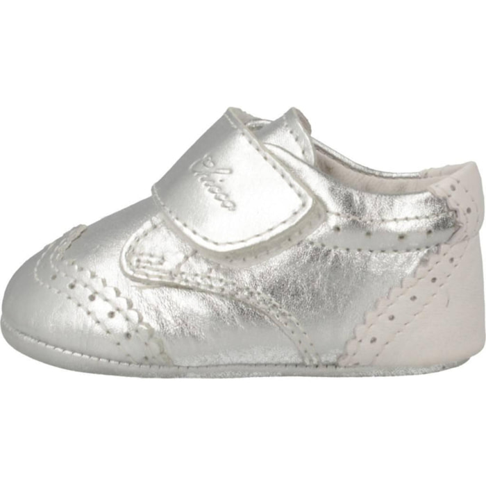 Zapatos Niña de la marca CHICCO  modelo NARDO PLATA