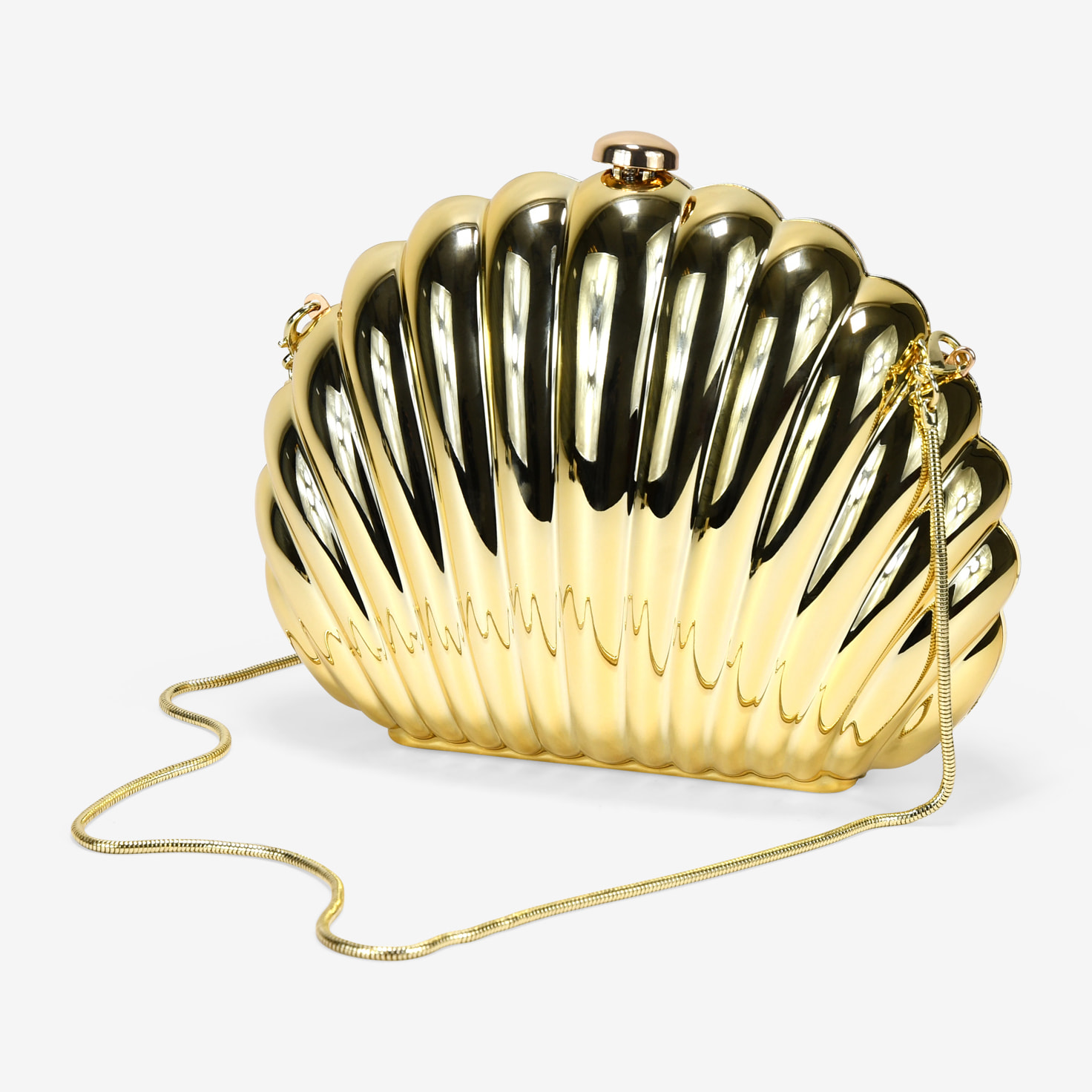 Bolso de mano concha dorada de metal