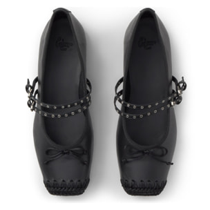 Bailarina plana Gina en napa con cierre de hebilla