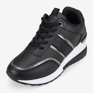 Zapatillas negras con cordones y cuña