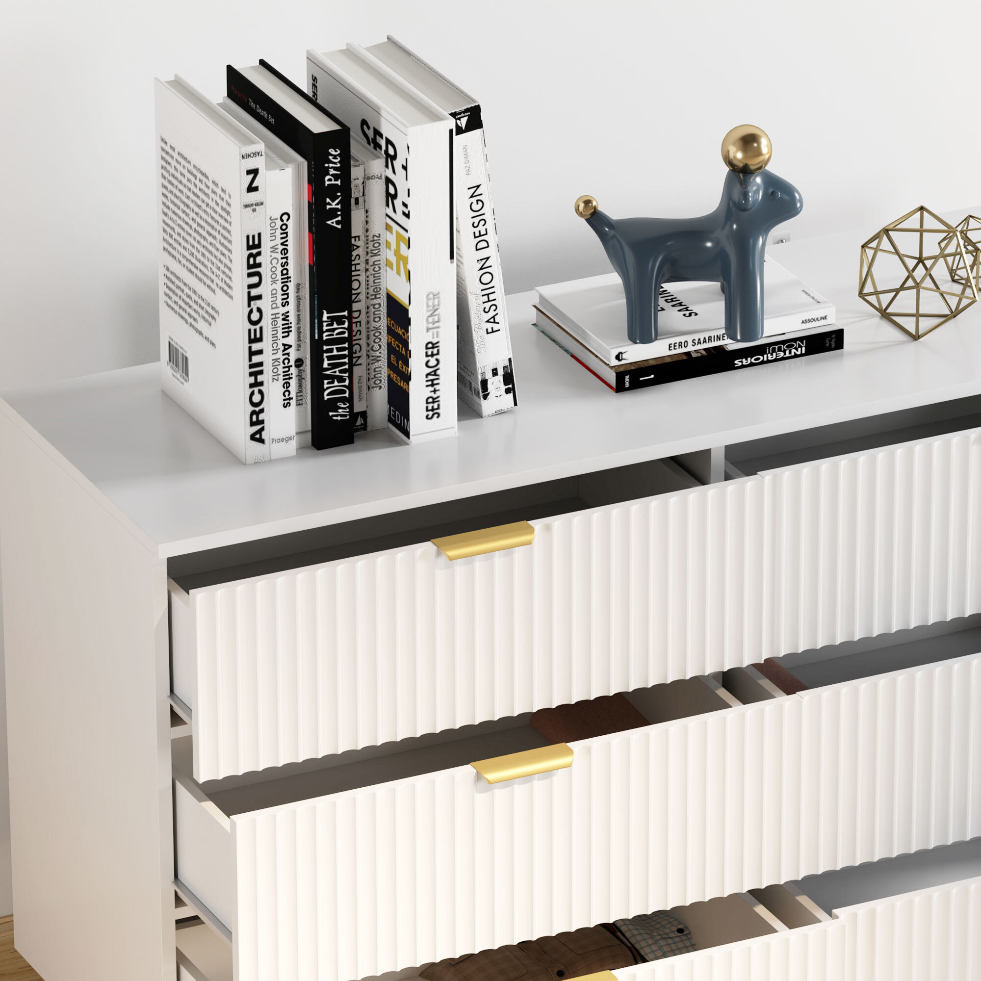 Commode 6 tiroirs design effet cannelé piètement poignées métal doré blanc