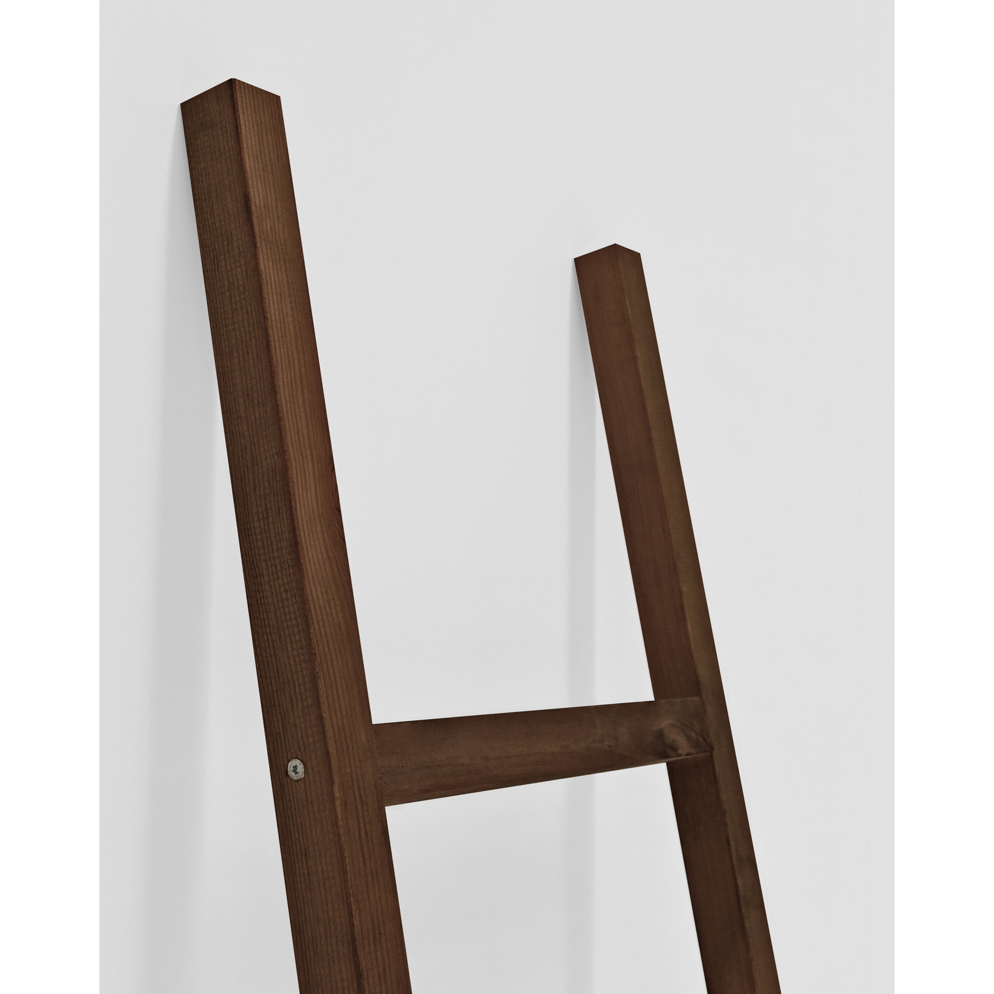 Échelle en bois massif couleur noyer de 118x41cm Hauteur: 118 Longueur: 41 Largeur: 3.5