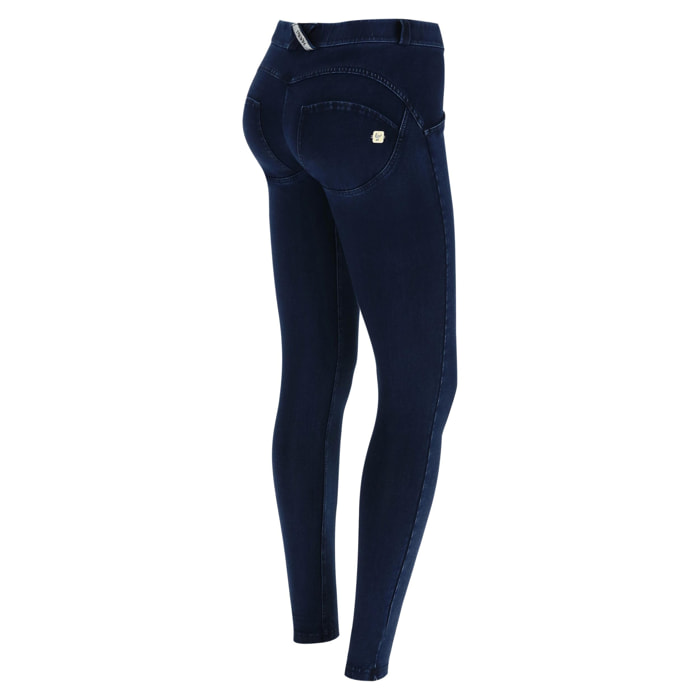 Pantalone WR.UP® superskinny vita e lunghezza regular in jersey denim scuro