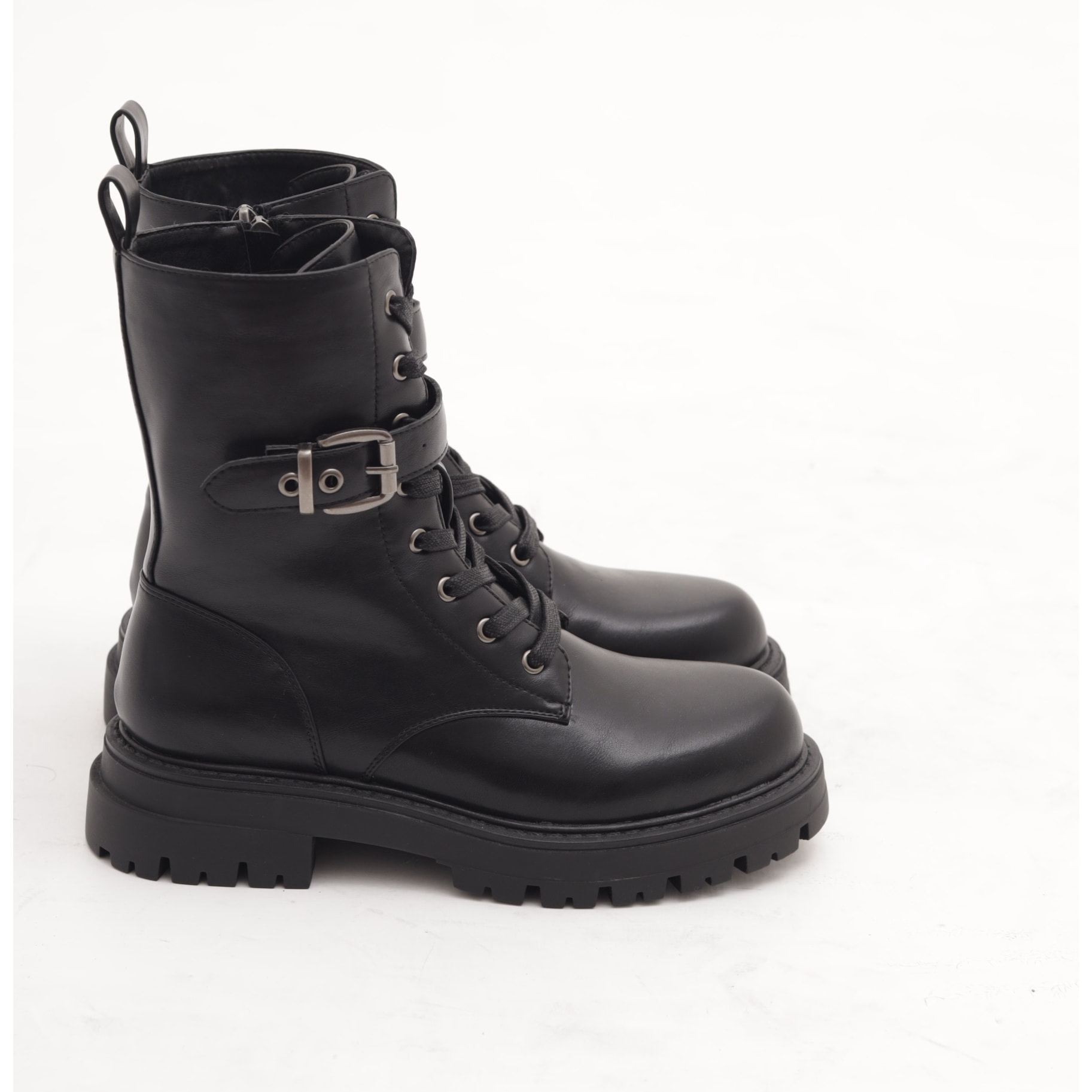 ANFIBIO CON CINTURINO NERO