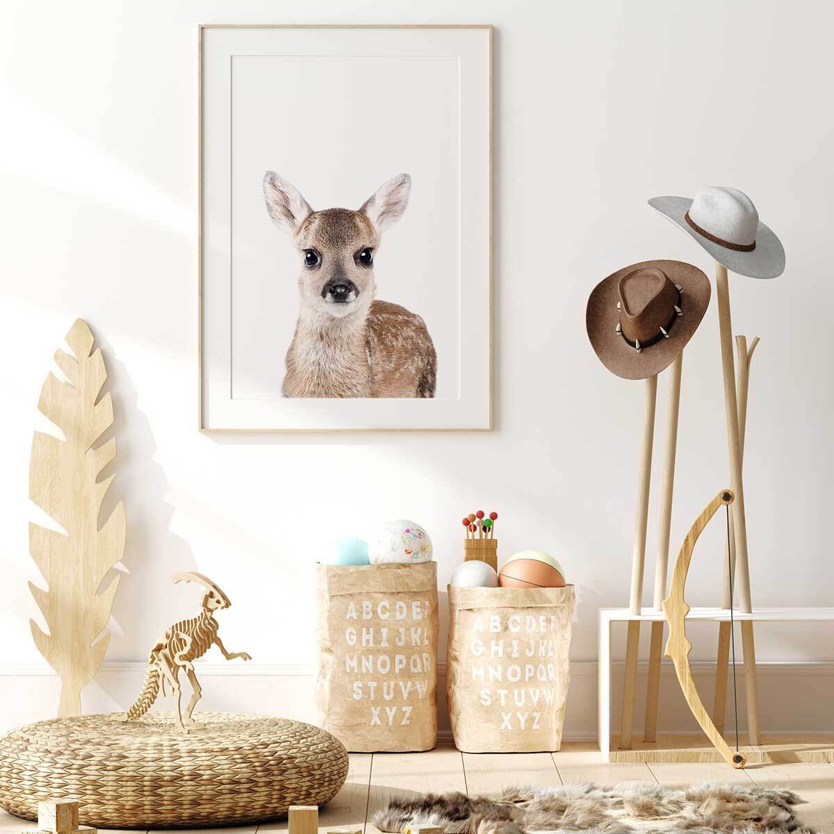 Affiche enfant bébé biche  Affiche + cadre en bois - Chêne