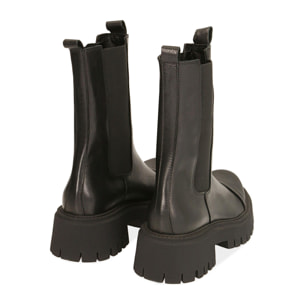 Chelsea boots neri in pelle, tacco 5,5 cm