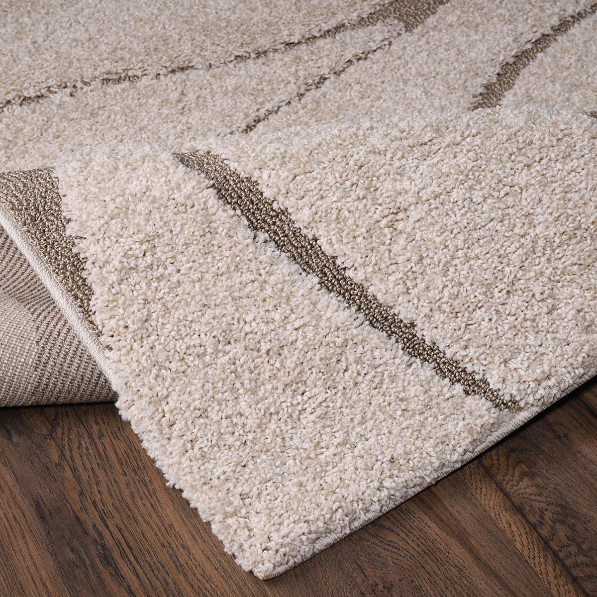 Tapis shaggy tissé motif géométrique DASO