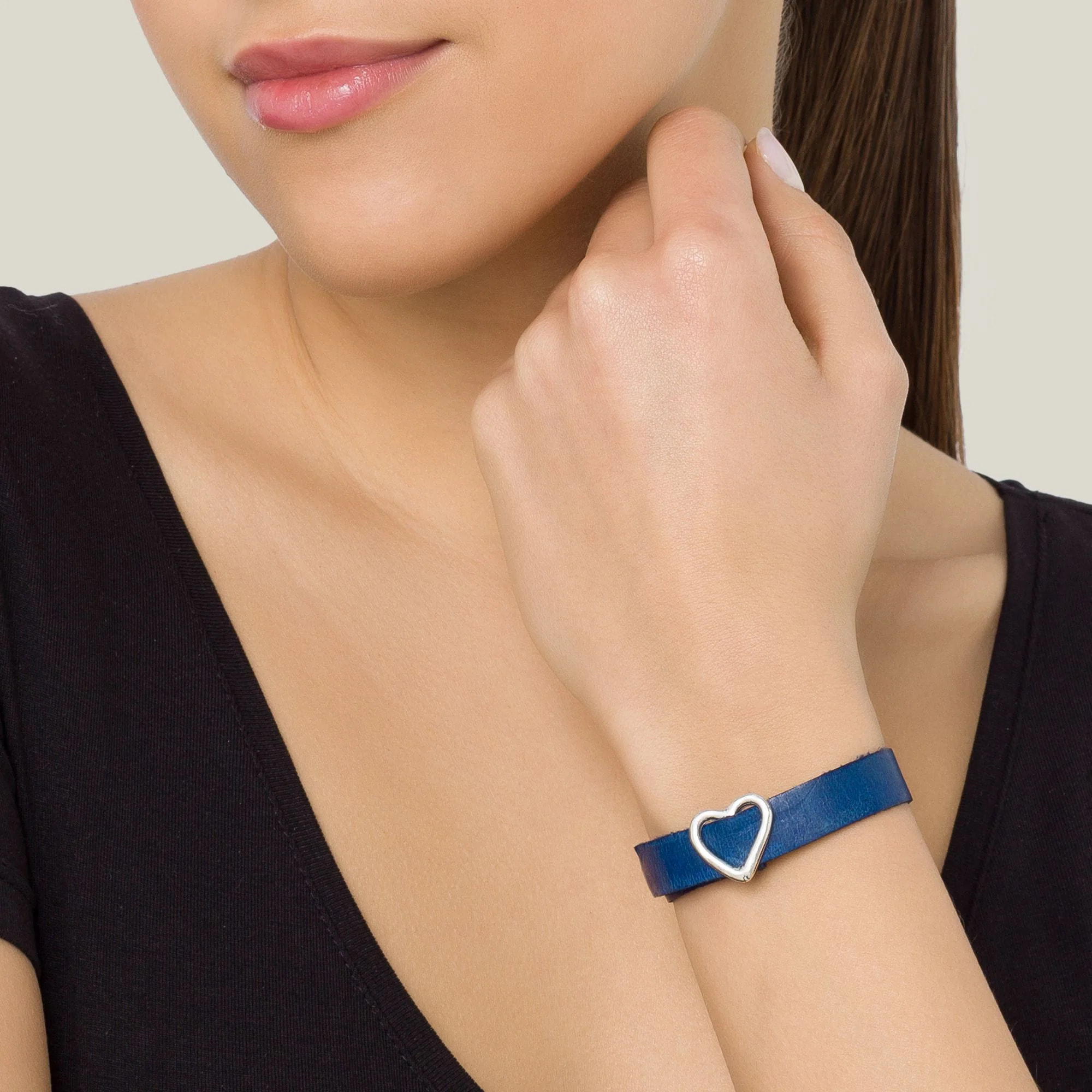 Pulsera piel azul hebilla corazón chapado plata