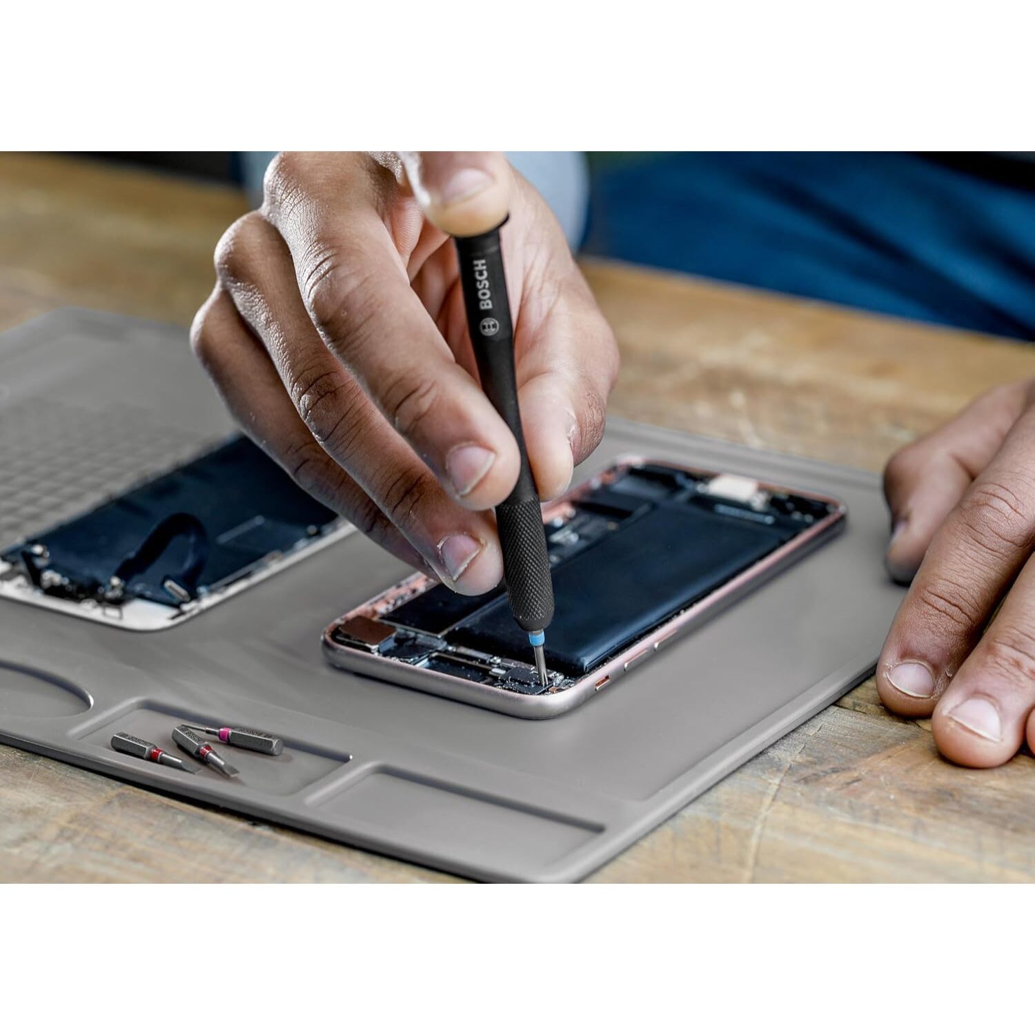 Coffret d'embouts de vissage de précision 42 pièces + Rallonge - BOSCH - 2607002837