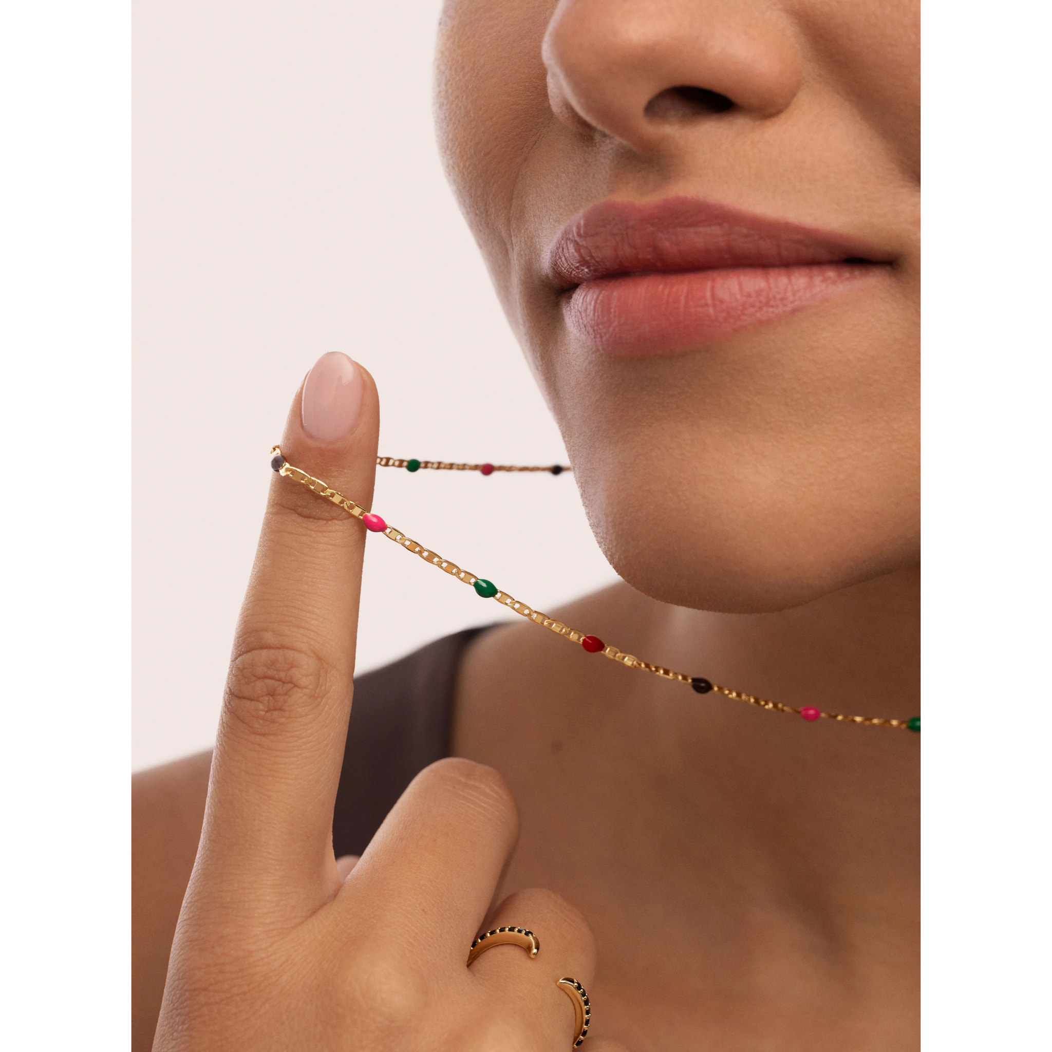 Collar Fine Enamel Miel Baño Oro