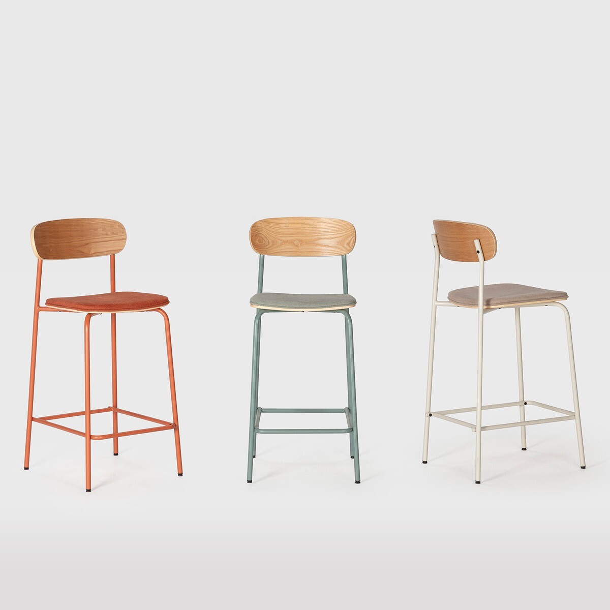 Lot de 2 tabourets de bar en tissu - SVALA