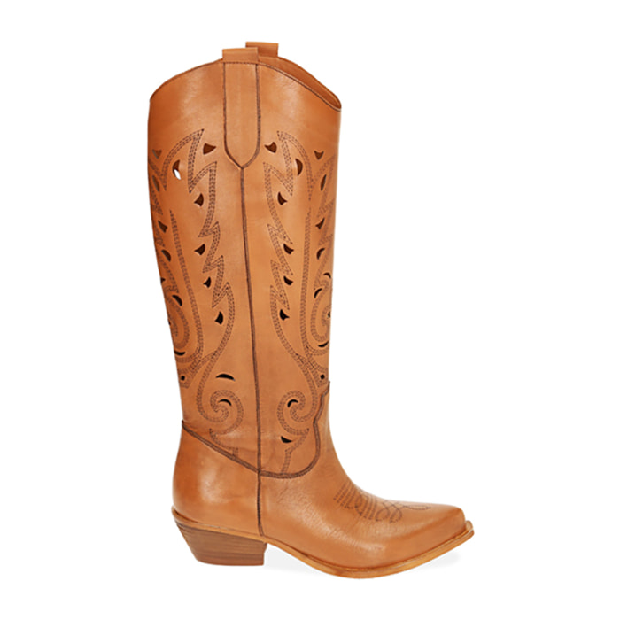 Stivali texani cognac in pelle, tacco 5,5 cm