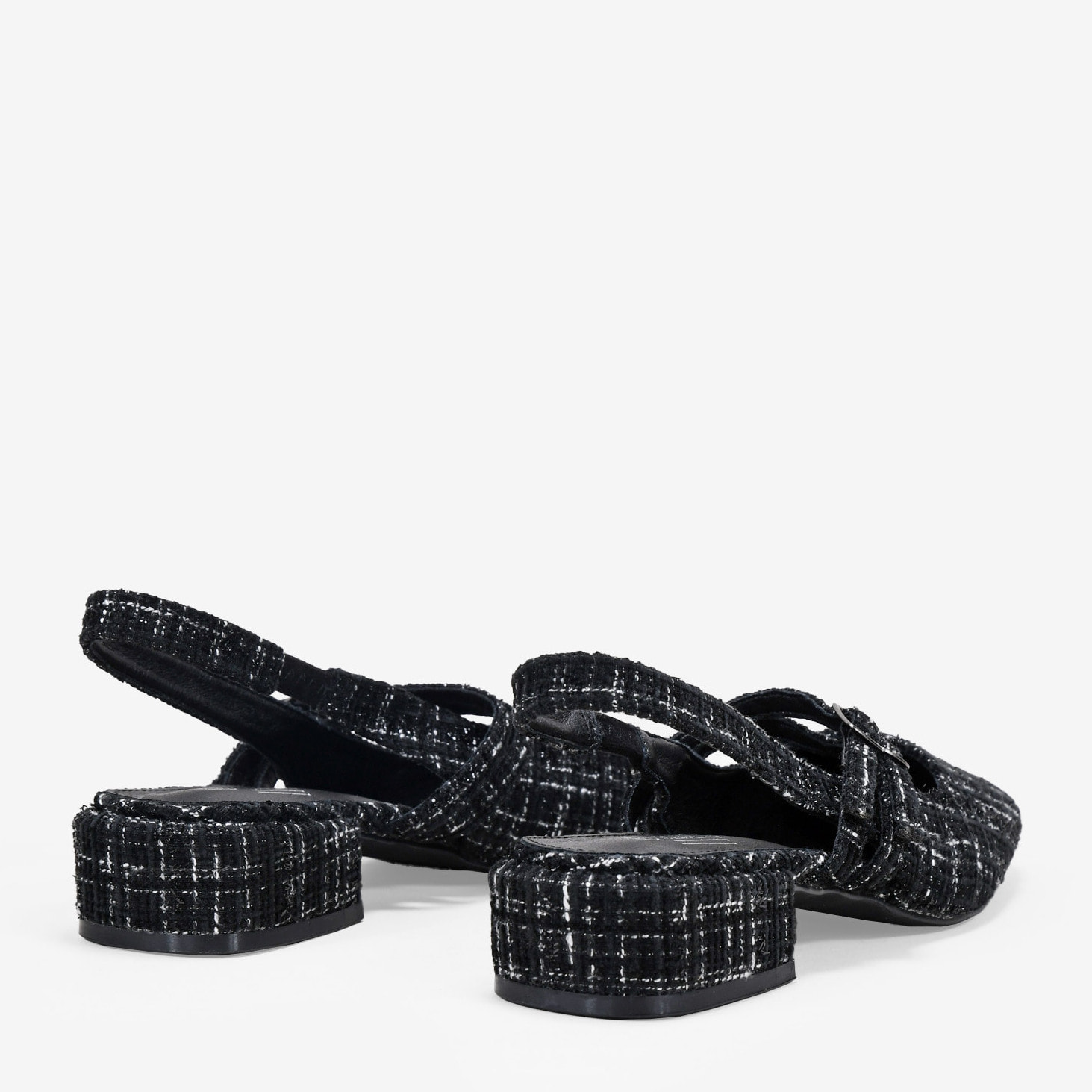 Zapatos Mary Jane destalonados negros con tacón