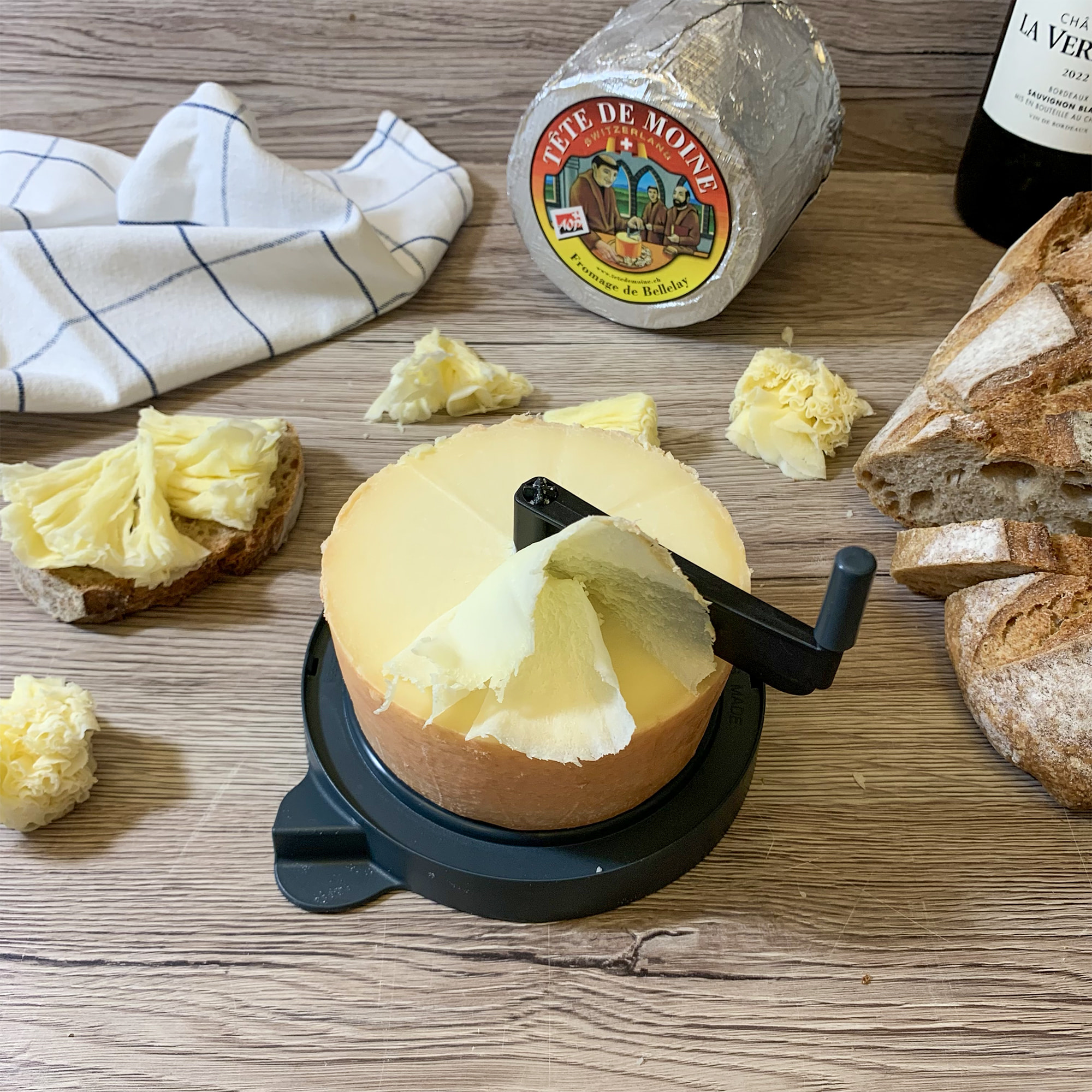 Fromage Tête de Moine + Appareil à racler | Fleurolle Box - 400g - Suisse