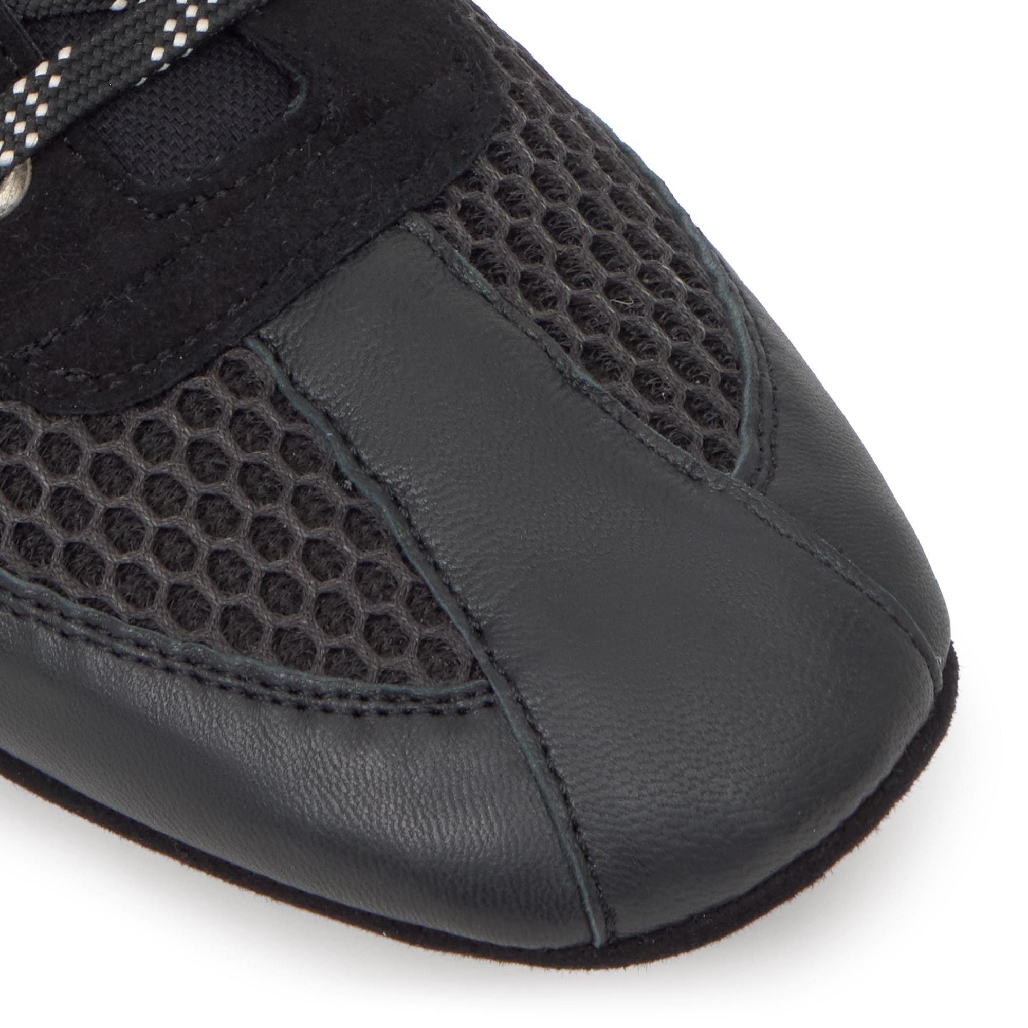 Sneaker Luisa en napa y ante con cierre de cordones