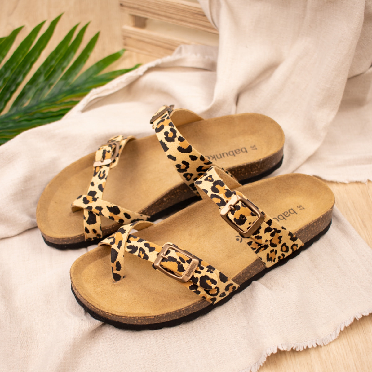 Sandalia BABUNKERS MARRON