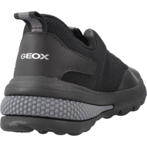 Zapatillas Niño de la marca GEOX  modelo J ACTIVART BOY NEGRO