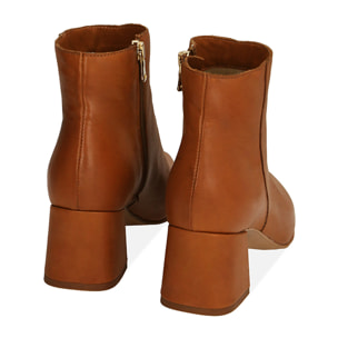 Ankle boots cognac in pelle, tacco 6 cm