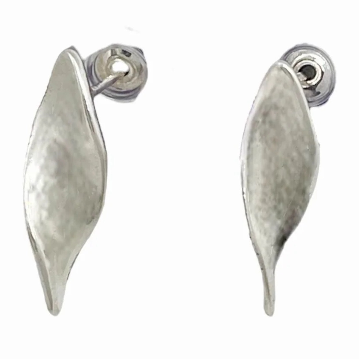 Conjunto de pulsera en forma de estrella y pendientes de hélice chapados en plata de ley.