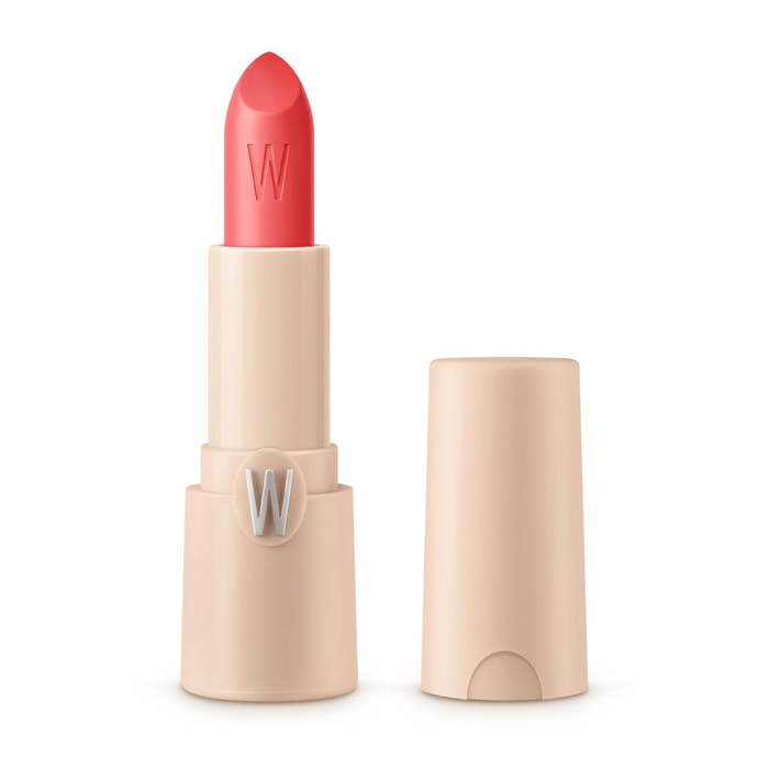 LIP SHOT Rossetto satinato dalla texture leggera ed avvolgente