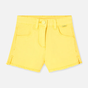 Short bÃ¡sico elÃ¡stico niÃ±a, sarga, cierre de botÃ³n, amarillo