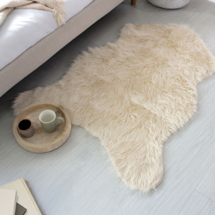 Tapis imitation peau de bête long poils et suédine - Ecru