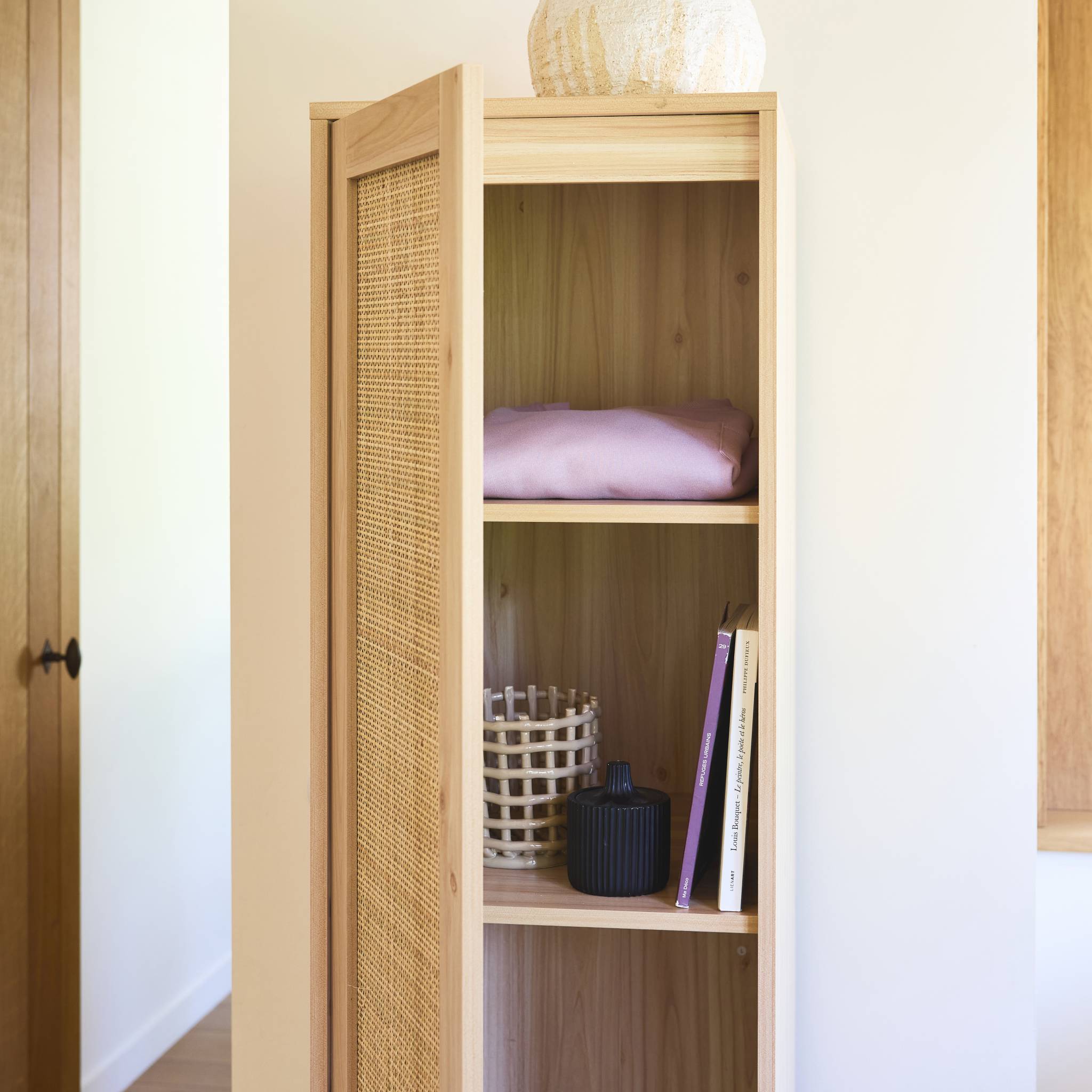 Armoire dressing cannage et effet bois. garde-robe 1 porte. 5 étagères H180cm